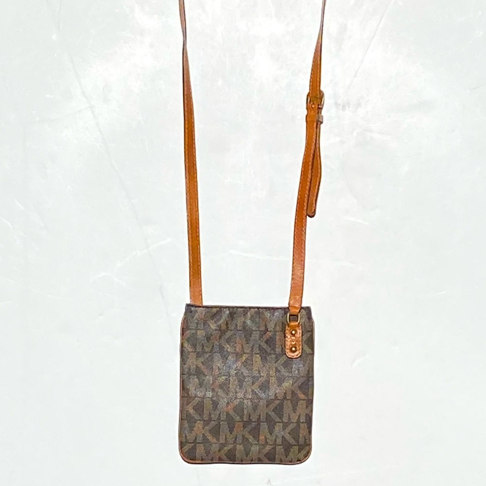 MICHAEL KORS Leather Trim Monogram CrossBody Snap Closure Bag Brown and Tan - Picture 5 of 11